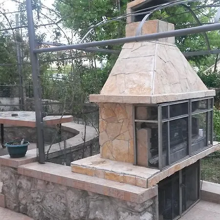 Apartment Bozic-omisalj